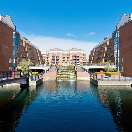 Customerhouse, 1 Double Room, 1 Homestay Dublin